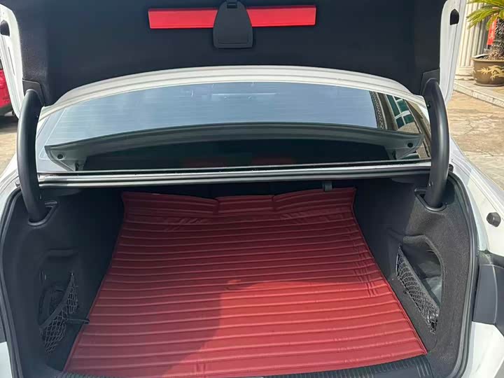 Фото 7 - Audi A4L