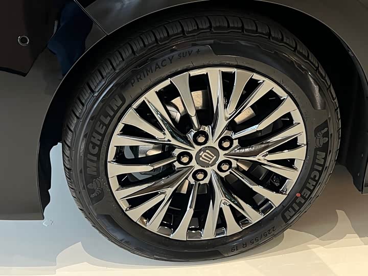 Фото 3 - Toyota Vellfire