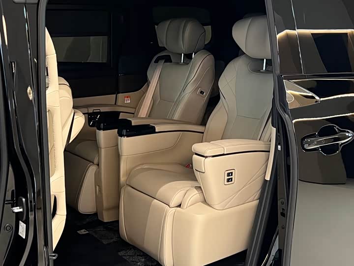 Фото 5 - Toyota Vellfire