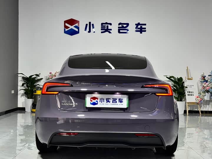 Фото 8 - Tesla Model 3