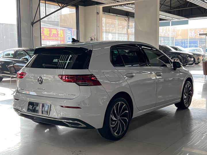 Фото 4 - Volkswagen Golf