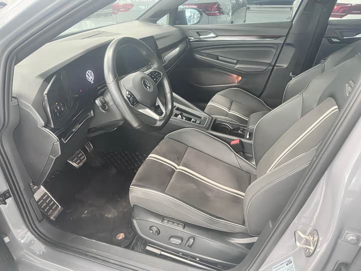 Фото 6 - Volkswagen Golf