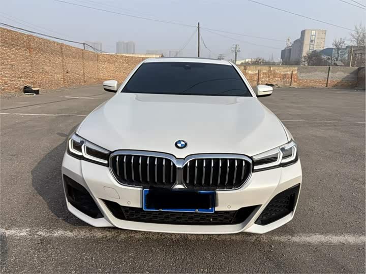 Фото 2 - BMW 5 Series