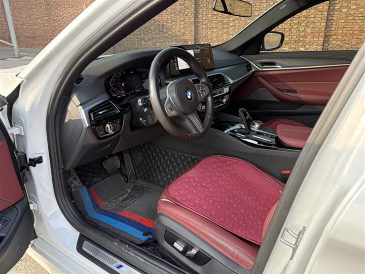 Фото 5 - BMW 5 Series