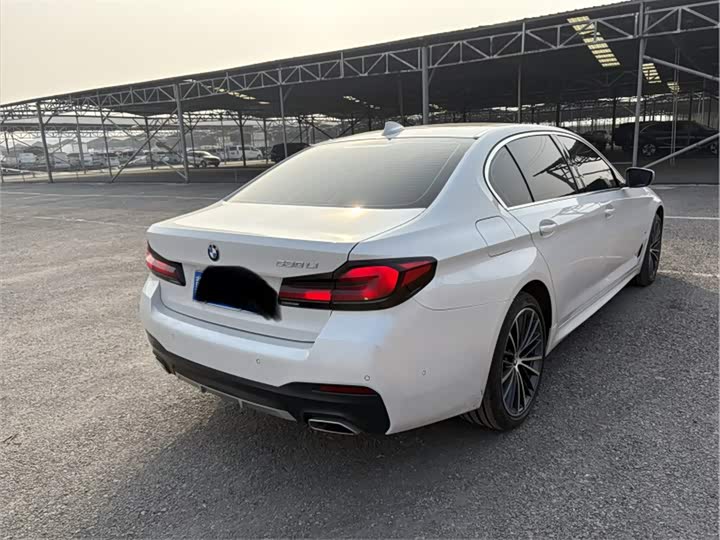 Фото 7 - BMW 5 Series