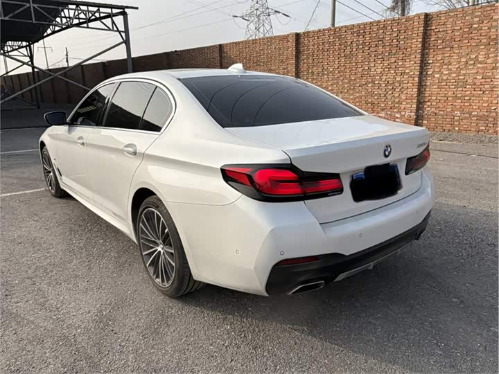 Фото 9 - BMW 5 Series