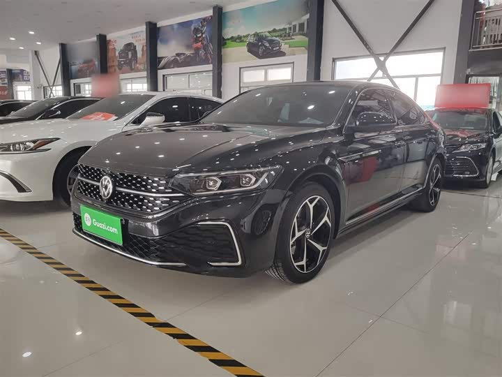 Фото 2 - Volkswagen Passat