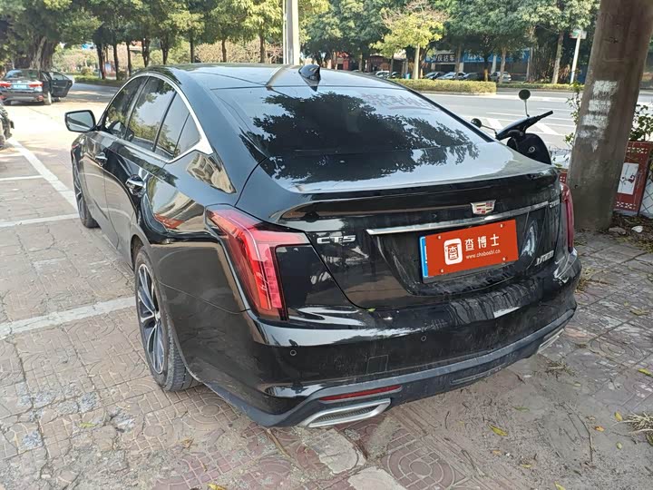 Фото 8 - Cadillac CT5