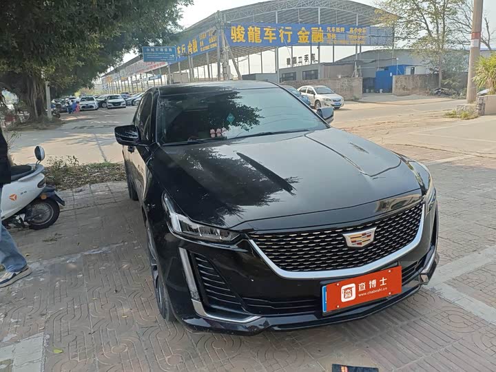 Фото 9 - Cadillac CT5