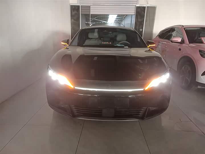 Фото 3 - BYD Han