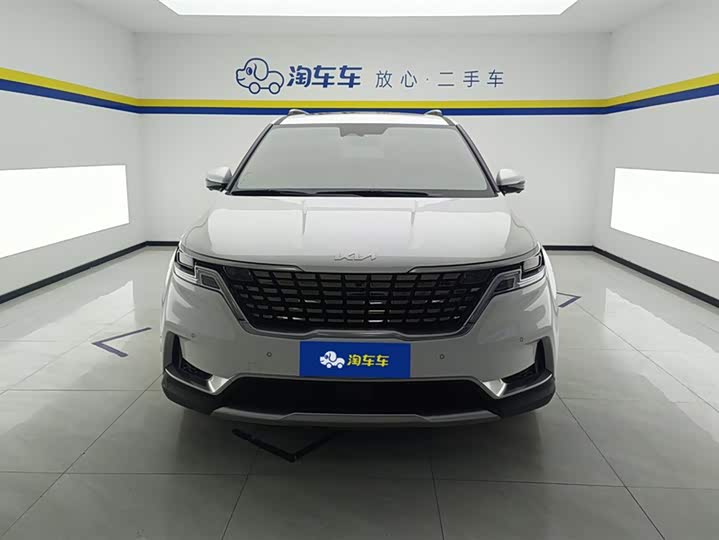 Фото 2 - Kia Carnival