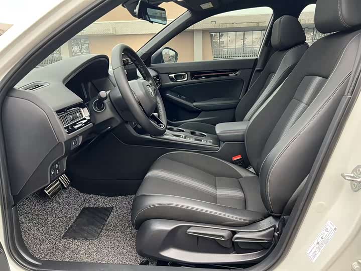 Фото 9 - Honda Civic