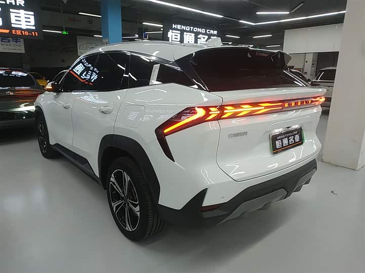 Фото 5 - Geely Galaxy L7