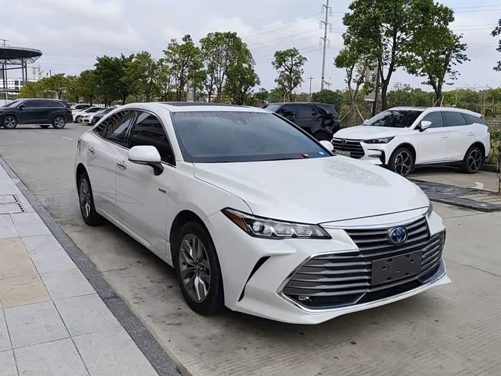 Фото 3 - Toyota Avalon