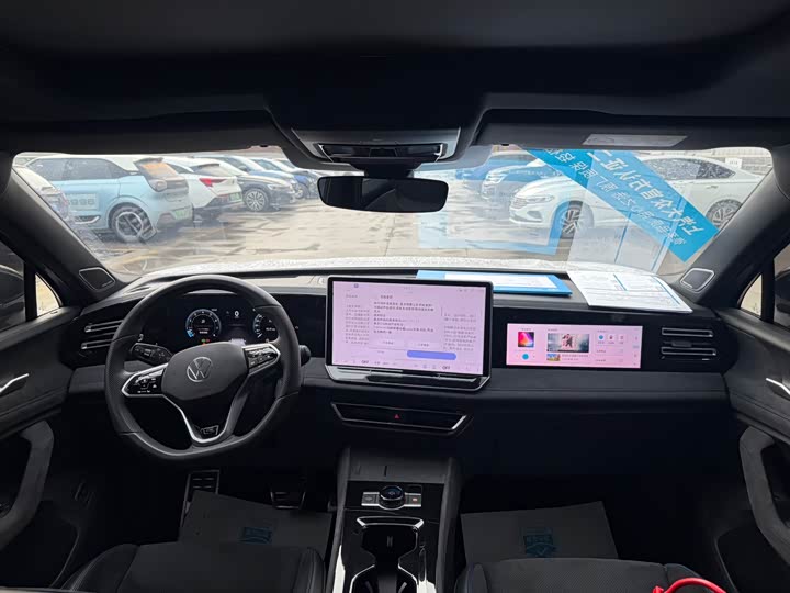 Фото 5 - Volkswagen Tiguan L Pro