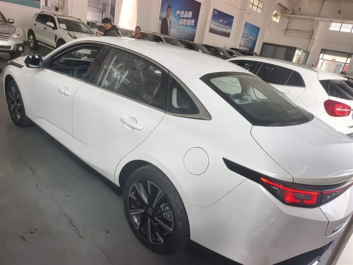 Фото 5 - Changan Eado Plus