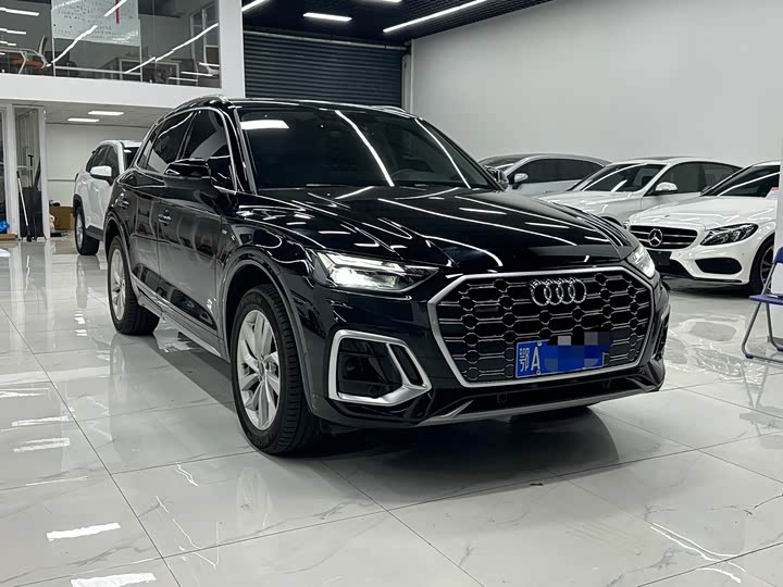 Фото 3 - Audi Q5L