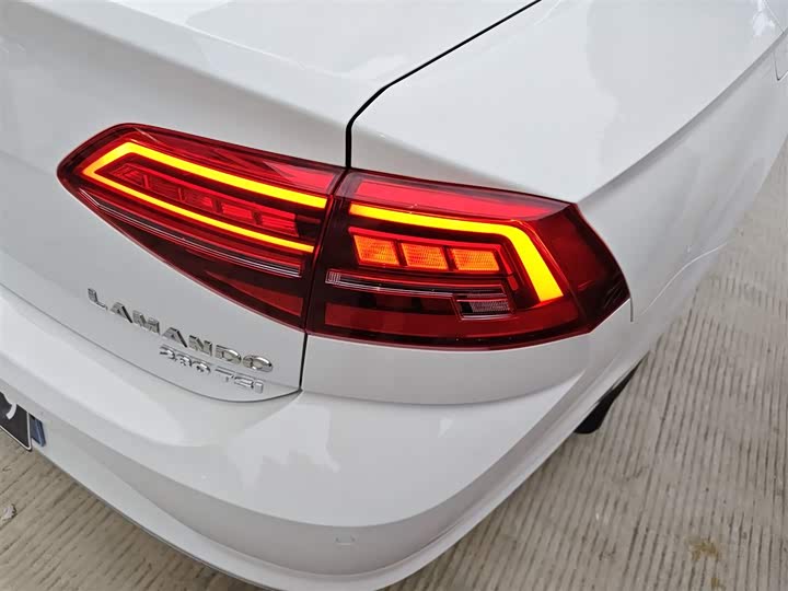 Фото 8 - Volkswagen Lamando L