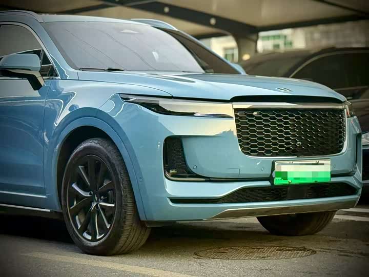 Фото 3 - LiXiang One