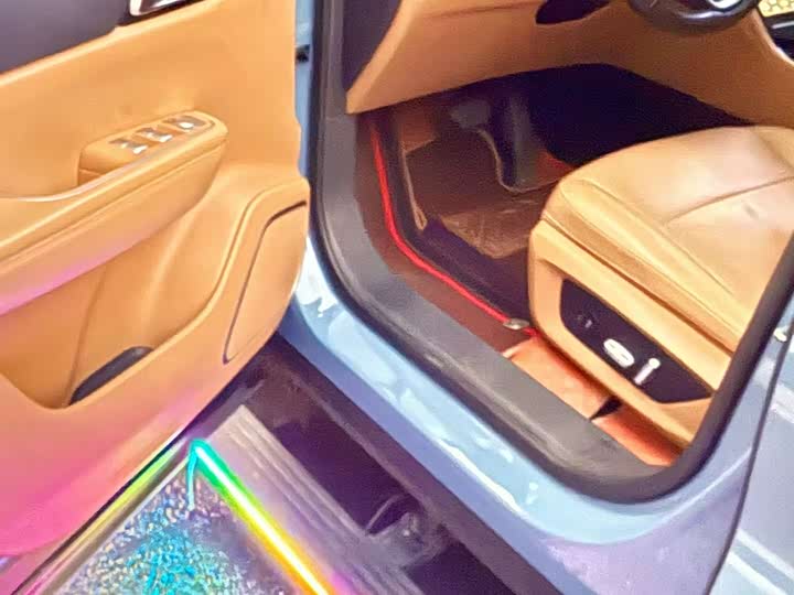 Фото 6 - LiXiang One