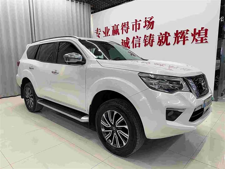 Фото 3 - Nissan Terra