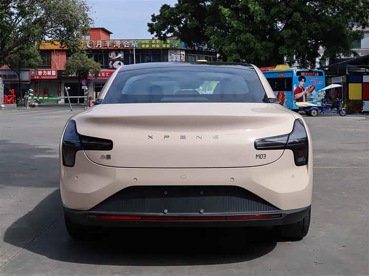 Фото 8 - XPeng Mona M03