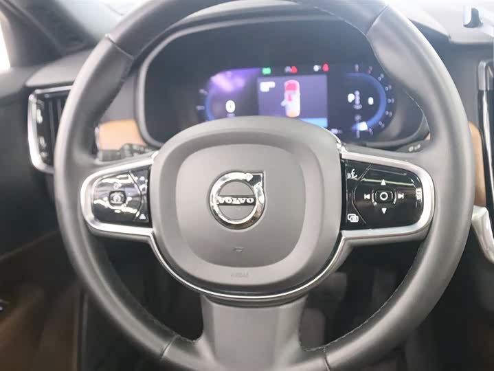 Фото 6 - Volvo S90