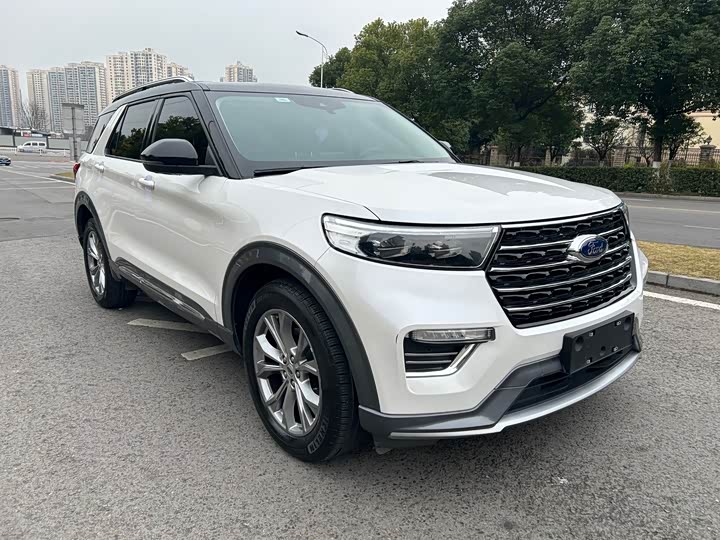 Фото 3 - Ford Explorer