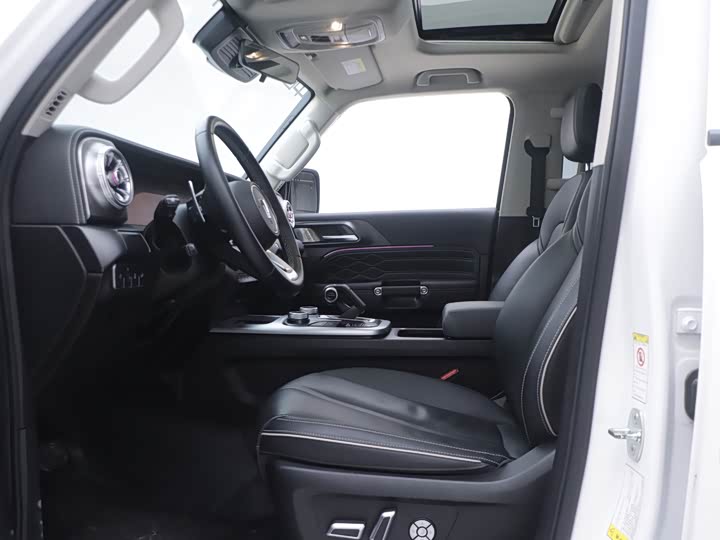 Фото 8 - Tank 300