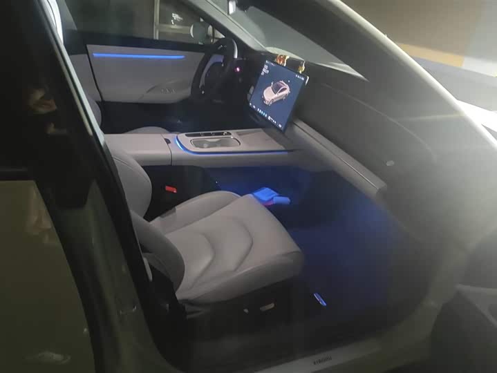 Фото 8 - Xiaomi SU7