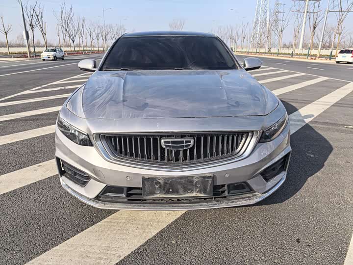 Фото 2 - Geely Preface