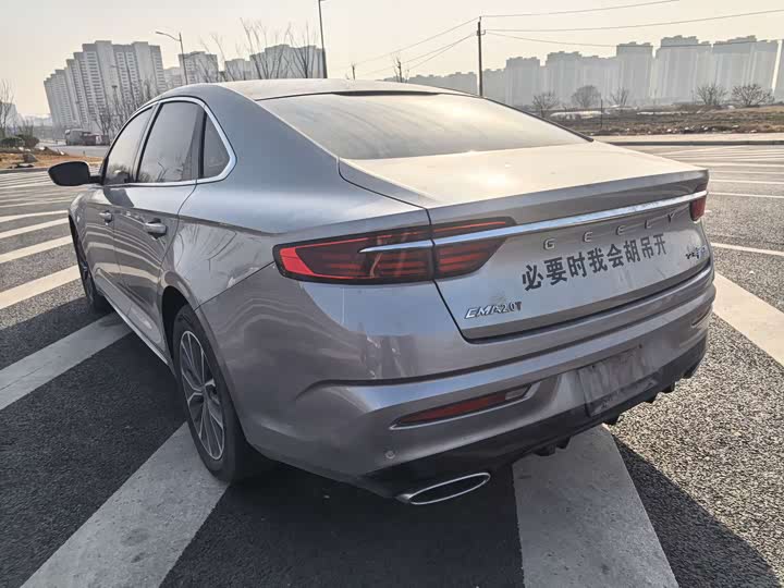 Фото 9 - Geely Preface