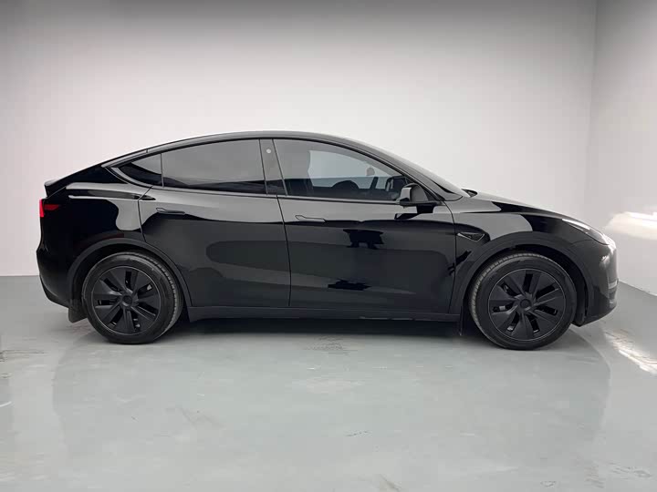 Фото 7 - Tesla Model Y