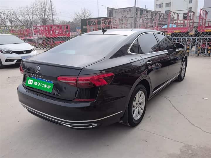 Фото 7 - Volkswagen Passat