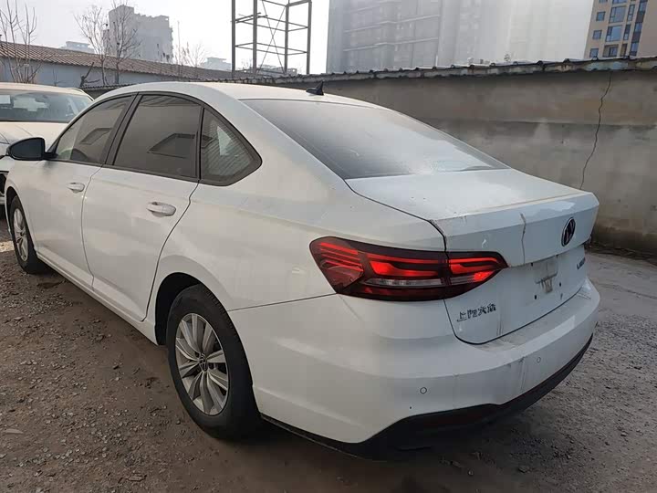 Фото 5 - Volkswagen Lavida