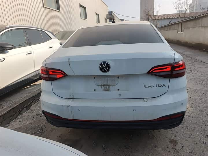 Фото 6 - Volkswagen Lavida