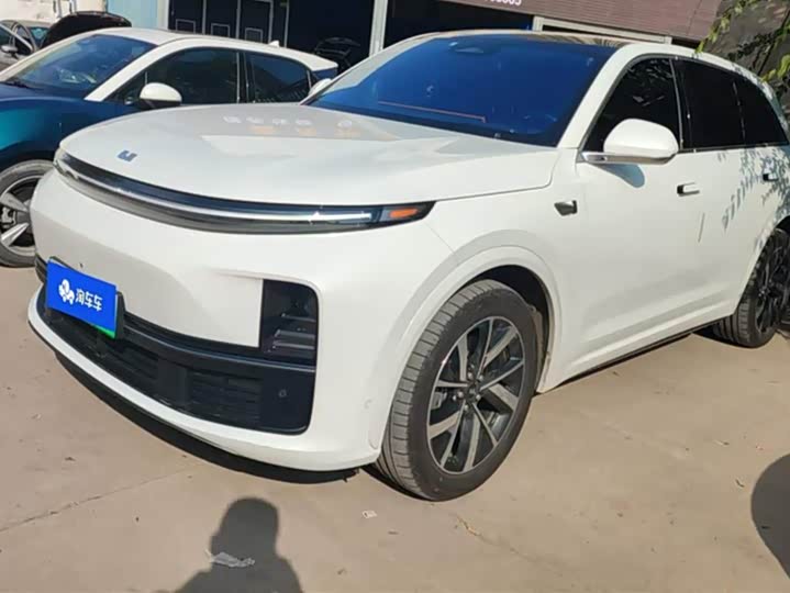 Фото 1 - LiXiang L7