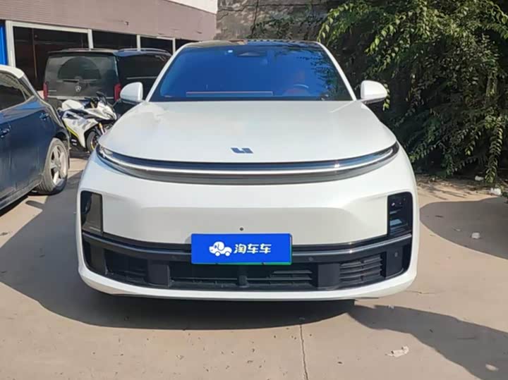 Фото 2 - LiXiang L7