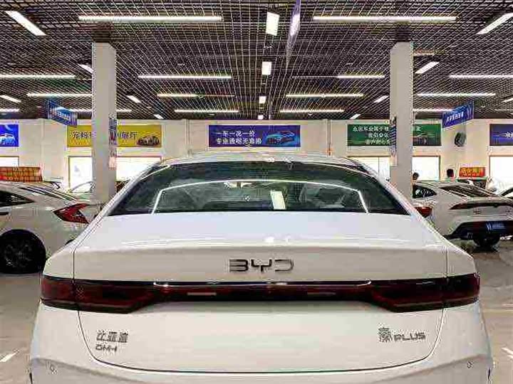 Фото 5 - BYD Qin Plus