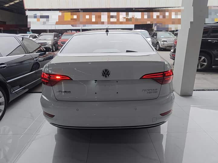 Фото 6 - Volkswagen Sagitar L