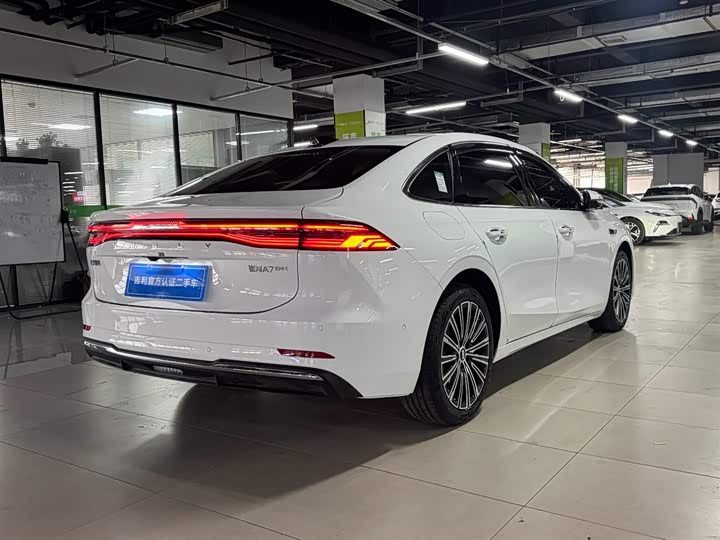 Фото 8 - Geely Galaxy A7