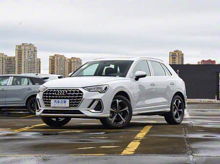 Фото 1 - Audi Q3