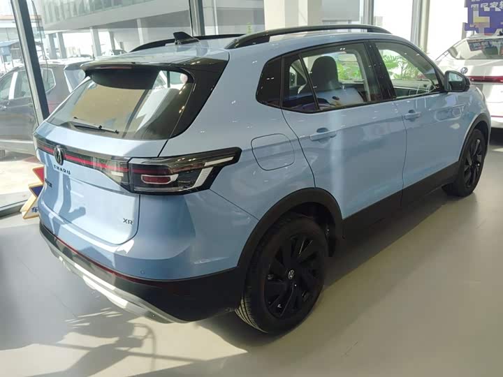 Фото 7 - Volkswagen Tharu