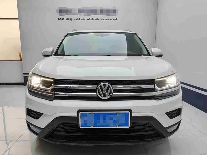 Фото 2 - Volkswagen Tharu