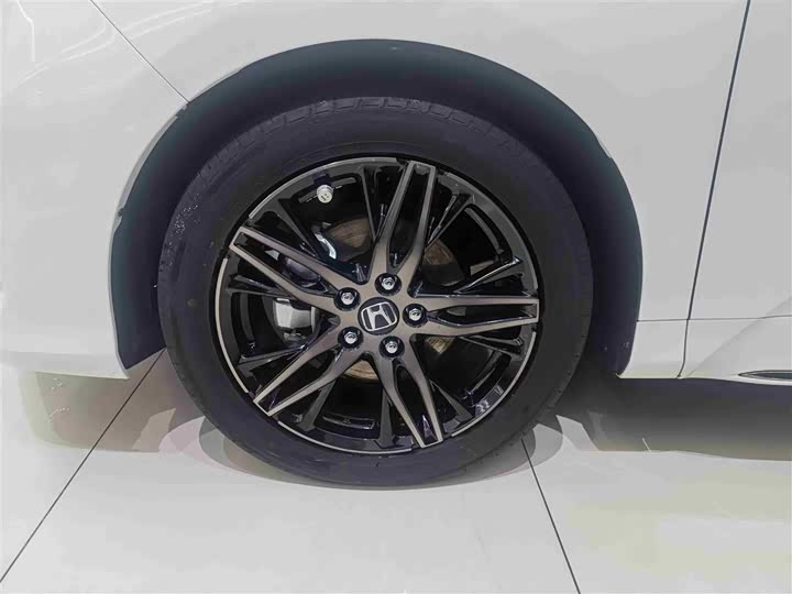 Фото 4 - Honda Odyssey