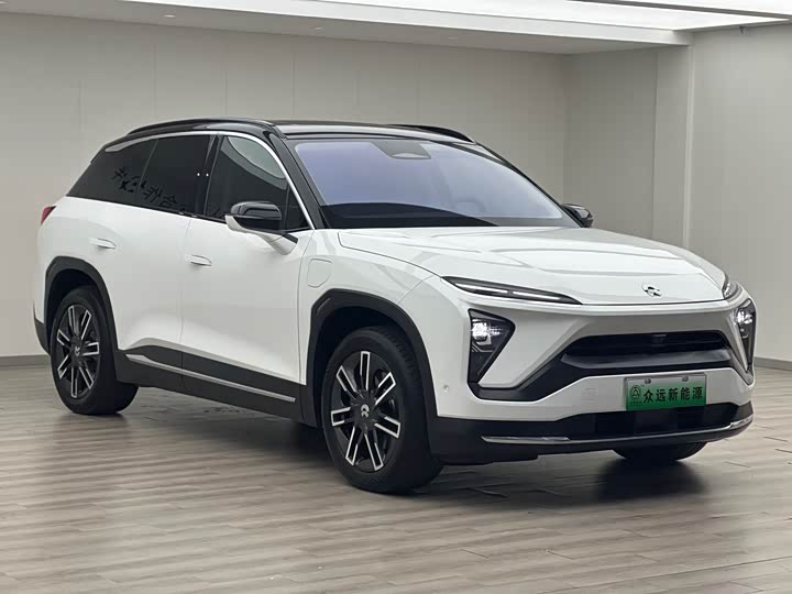 Фото 3 - Nio ES6