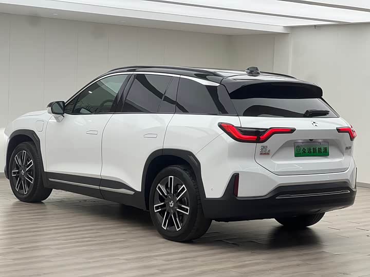 Фото 4 - Nio ES6