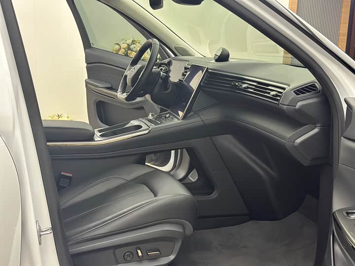 Фото 9 - Nio ES6