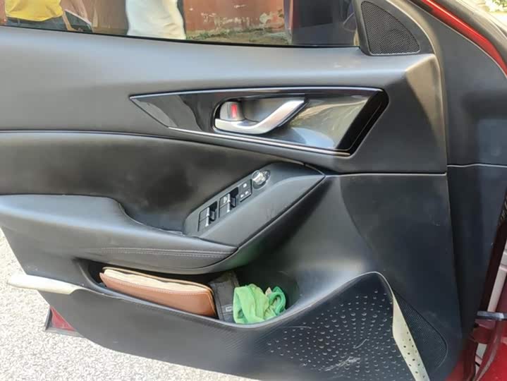 Фото 7 - Mazda CX-4