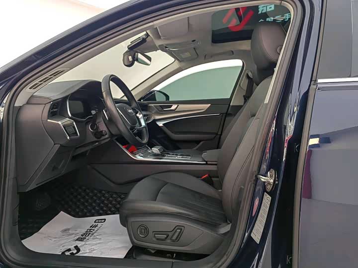 Фото 6 - Audi A6